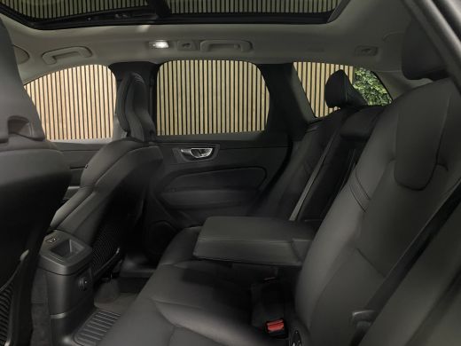 Volvo  XC60 T6 AWD Recharge Ultimate Bright | Luchtvering | Trekhaak | 360° Camera | Head-Up Display | Harman... ActivLease financial lease