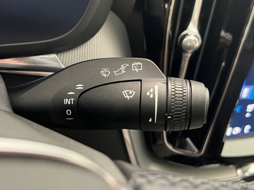Volvo  XC60 T6 Plug-in hybrid AWD Ultimate Dark | Achterbank verwarmd | Apple Carplay/Android Auto|telefoonin... ActivLease financial lease