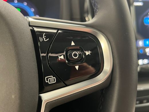 Volvo  XC60 T6 Plug-in hybrid AWD Ultimate Dark | Achterbank verwarmd | Apple Carplay/Android Auto|telefoonin... ActivLease financial lease