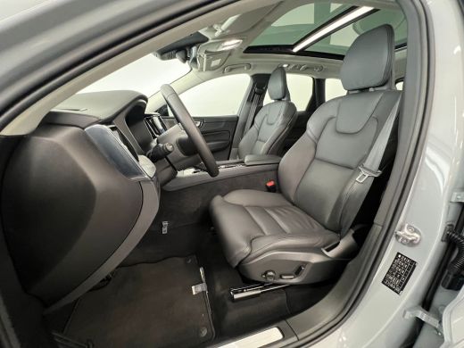 Volvo  XC60 T6 Plug-in hybrid AWD Ultimate Dark | Achterbank verwarmd | Apple Carplay/Android Auto|telefoonin... ActivLease financial lease