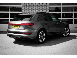 Audi e-tron 50 quattro 313pk Launch edition Black | Panoramadak | 20" | Parkeerhulp v+a | Optiekpakket zwart ...