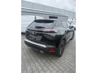 Peugeot 2008 Allure 130pk!! | Carplay | Camera | Cruise | Airco | 17" Lichtmetaal | Leder/Stof | Achterlichten...