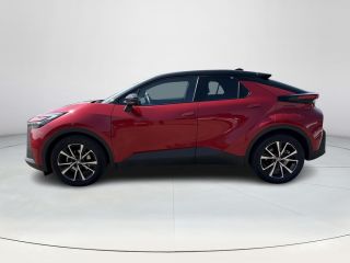 Toyota C-HR 1.8 Hybrid 140 First Edition **NAVIGATIE/ 360 CAMERA/ DODEHOEK DETECTIE/ 36 MAANDEN GARANTIE**