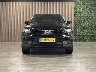 Volvo  XC40 Recharge Single Motor Plus | Trekhaak | Adaptieve Cruise Control | Stoel en Stuurwielverwarming |...