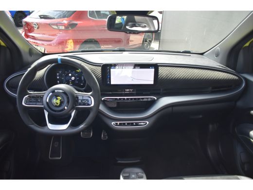 Abarth 500C 500e Cabrio Scorpionissima Tursmo 42kWh 3 Fase | Alcantara | Navigatie | Sportstoelen | Keyless-E... ActivLease financial lease