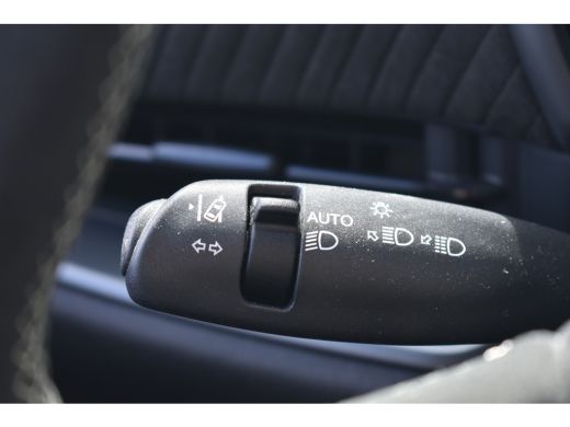 Abarth 500C 500e Cabrio Scorpionissima Tursmo 42kWh 3 Fase | Alcantara | Navigatie | Sportstoelen | Keyless-E... ActivLease financial lease