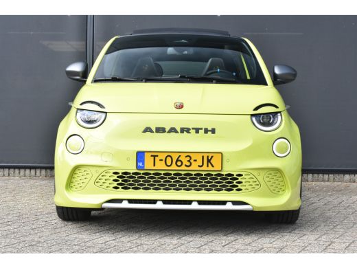 Abarth 500C 500e Cabrio Scorpionissima Tursmo 42kWh 3 Fase | Alcantara | Navigatie | Sportstoelen | Keyless-E... ActivLease financial lease