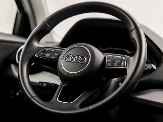 Audi Q2 35 TFSI Sportline 150Pk Automaat (NIEUW MODEL, APPLE CARPLAY, GROOT NAVI, CAMERA, CLIMATE, ADAPTI... ActivLease financial lease