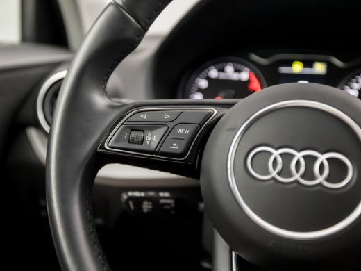 Audi Q2 35 TFSI Sportline 150Pk Automaat (NIEUW MODEL, APPLE CARPLAY, GROOT NAVI, CAMERA, CLIMATE, ADAPTI... ActivLease financial lease