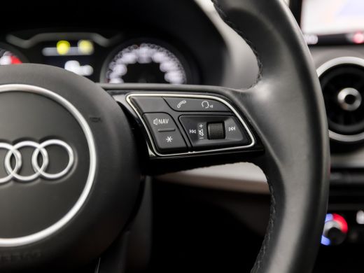 Audi Q2 35 TFSI Sportline 150Pk Automaat (NIEUW MODEL, APPLE CARPLAY, GROOT NAVI, CAMERA, CLIMATE, ADAPTI... ActivLease financial lease