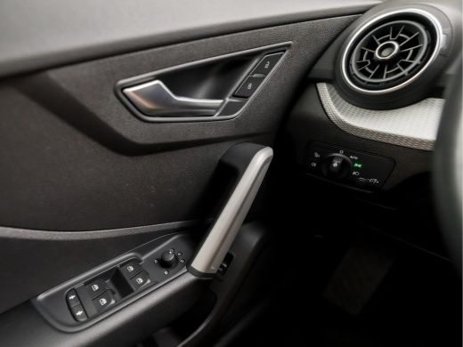 Audi Q2 35 TFSI Sportline 150Pk Automaat (NIEUW MODEL, APPLE CARPLAY, GROOT NAVI, CAMERA, CLIMATE, ADAPTI... ActivLease financial lease