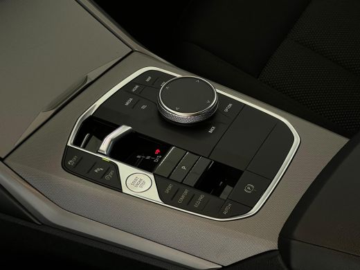 BMW 3 Serie Touring 318i NL AUTO | CARPLAY | ELEKTRISCHE KLEP | CRUISE | ActivLease financial lease