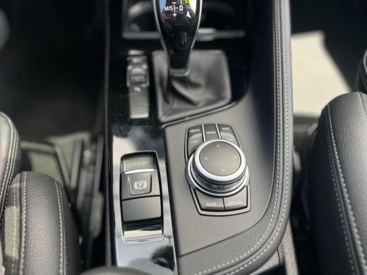 BMW X1 sDrive18i Executive Edition NL AUTO | PANO | TREKHAAK | CAMERA | ActivLease financial lease