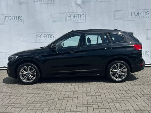 BMW X1 sDrive18i Executive Edition NL AUTO | PANO | TREKHAAK | CAMERA | ActivLease financial lease