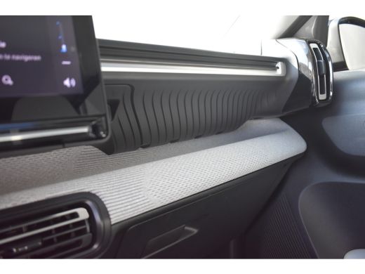 Citroën ë-C3 Max 113pk 44 kWh 3 Fase | Navigatie | Achteruitrijcamera | Full-LED | Climate Control | 17"LMV | !! ActivLease financial lease