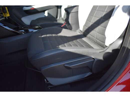 Citroën ë-C3 Max 113pk 44 kWh 3 Fase | Navigatie | Achteruitrijcamera | Full-LED | Climate Control | 17"LMV | !! ActivLease financial lease
