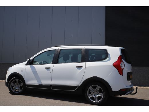Dacia Lodgy 1.3 TCe 130pk/Stepway/7-persoons/Trekhaak/Navi/Cruise/Airco ActivLease financial lease