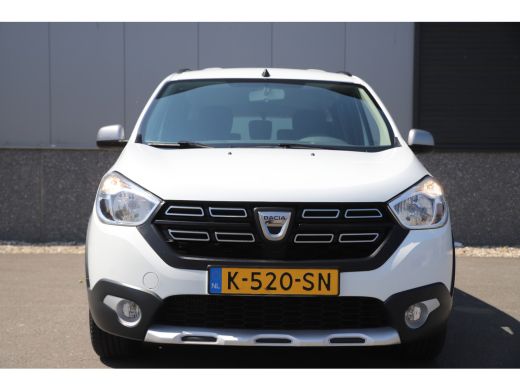 Dacia Lodgy 1.3 TCe 130pk/Stepway/7-persoons/Trekhaak/Navi/Cruise/Airco ActivLease financial lease