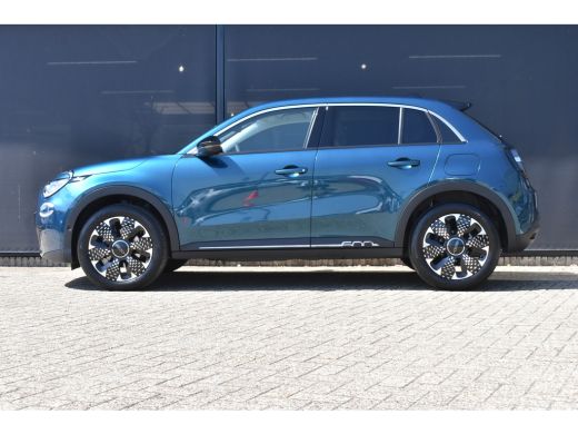 Fiat 600 1.2 Hybrid La Prima Automaat | Vol-Leder | Massage | Elektr. Achterklep | Adaptive Cruise | Elekt... ActivLease financial lease
