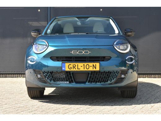 Fiat 600 1.2 Hybrid La Prima Automaat | Vol-Leder | Massage | Elektr. Achterklep | Adaptive Cruise | Elekt... ActivLease financial lease