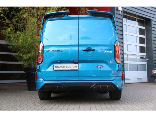 Ford E-Transit Custom 320 L2H1 MS-RT 65kWh dubbele cabine | Trekhaak | Camera | Stuur/stoelverwarming ActivLease financial lease