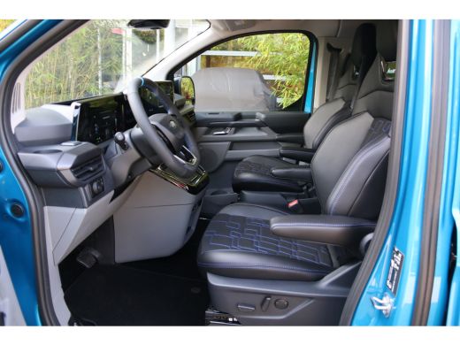 Ford E-Transit Custom 320 L2H1 MS-RT 65kWh dubbele cabine | Trekhaak | Camera | Stuur/stoelverwarming ActivLease financial lease