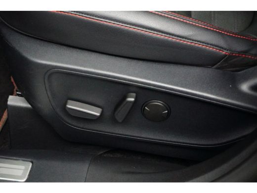 Ford Kuga 2.5 PHEV ST-Line X | Pano-dak | Trekhaak | 20 inch | Adapt. Cruise | Head-up display | BLIS | Sta... ActivLease financial lease