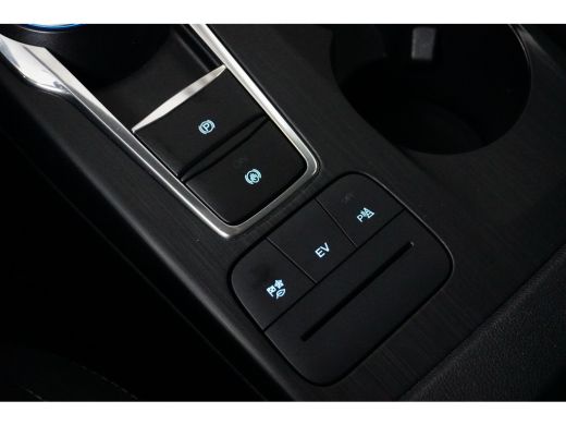 Ford Kuga 2.5 PHEV Titanium | Wegklap Trekhaak | Winter-pack | 4-season banden | Standkachel | Parkeersenso... ActivLease financial lease
