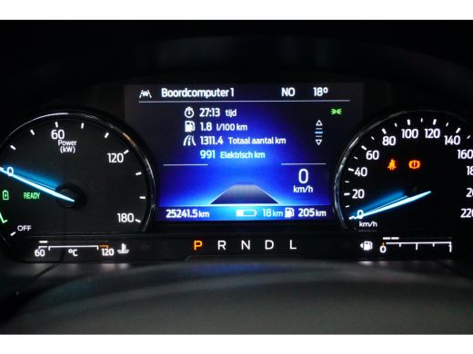Ford Kuga 2.5 PHEV Titanium | Wegklap Trekhaak | Winter-pack | 4-season banden | Standkachel | Parkeersenso... ActivLease financial lease