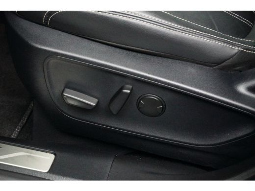 Ford Kuga 2.5 PHEV Vignale | Pano-dak | Adapt. Cruise | Head-Up display | Leder | B&O audio | Standkachel |... ActivLease financial lease