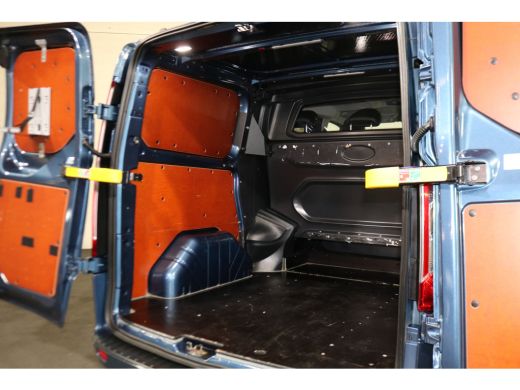 Ford Transit Custom 2.0 TDCI L1 H1 185pk Sport DC Automaat Navigatie Camera Trekhaak ActivLease financial lease