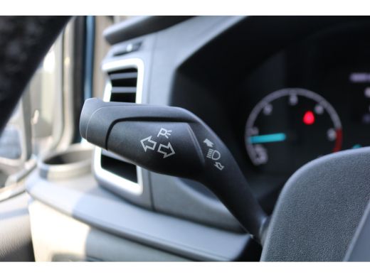Ford Transit Custom 2.0 TDCI L1 H1 185pk Sport DC Automaat Navigatie Camera Trekhaak ActivLease financial lease