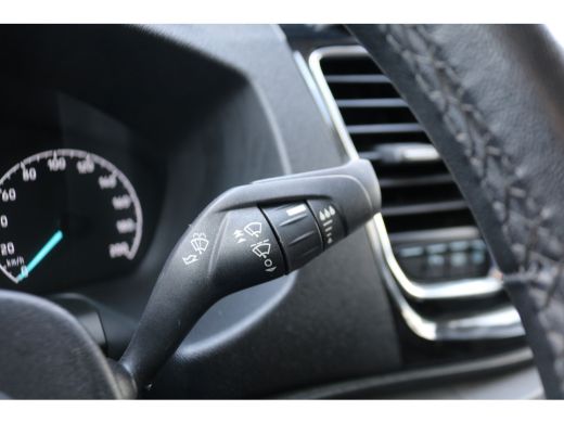 Ford Transit Custom 2.0 TDCI L1 H1 185pk Sport DC Automaat Navigatie Camera Trekhaak ActivLease financial lease