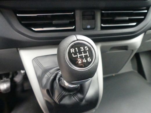 Ford Transit Custom 320 2.0 136PK L2H1 Limited 17" Lichtmetalen velgen | Camera | Adaptieve Cruise control ActivLease financial lease