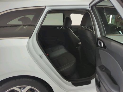 Kia Ceed Sportswagon 1.4 T-GDi DynamicPlusLine NL AUTO | CAMERA | TREKHAAK | CARPLAY | ActivLease financial lease