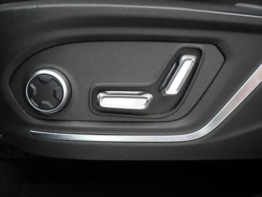 Lynk & Co 01 1.5 + SCHUIFDAK | APPLE CARPLAY | FULL LED | INFINITY | 20 INCH | MEMORY ActivLease financial lease