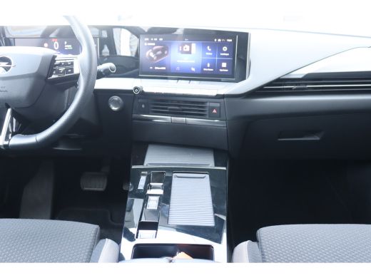 Opel Astra Sports Tourer 1.6 TURBO 180PK HYBRID AUTOMAAT / NAVI / CLIMA / LED / PDC / 17" LMV / BLUETOOTH / ... ActivLease financial lease