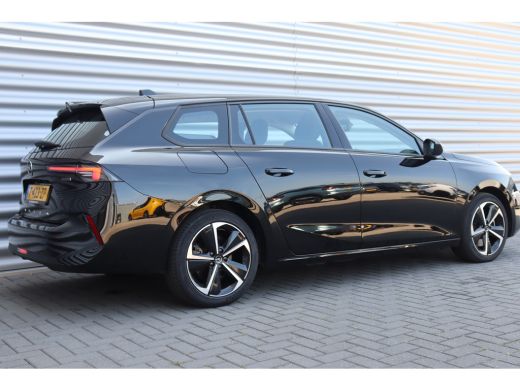 Opel Astra Sports Tourer 1.6 TURBO 180PK HYBRID AUTOMAAT / NAVI / CLIMA / LED / PDC / 17" LMV / BLUETOOTH / ... ActivLease financial lease