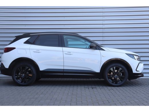 Opel Grandland 1.2 TURBO 130PK LEVEL 4 GS AUTOMAAT / NAVI / LEDER / CLIMA / LED / PDC / AGR / 18" LMV / WINTERPA... ActivLease financial lease