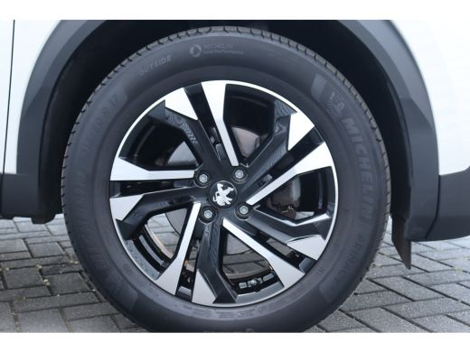 Peugeot 2008 1.2 PURETECH 130PK ALLURE PACK AUTOMAAT / NAVI / LEDER / CLIMA / LED / PDC / 17" LMV / CAMERA / K... ActivLease financial lease