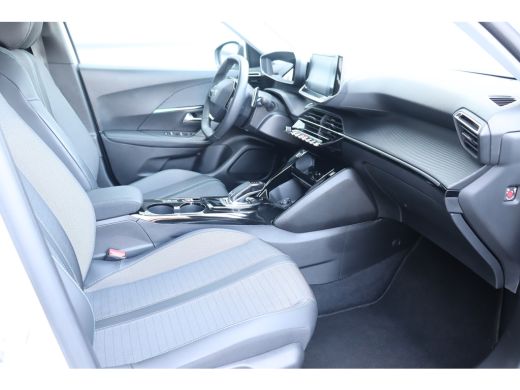 Peugeot 2008 1.2 PURETECH 130PK ALLURE PACK AUTOMAAT / NAVI / LEDER / CLIMA / LED / PDC / 17" LMV / CAMERA / K... ActivLease financial lease