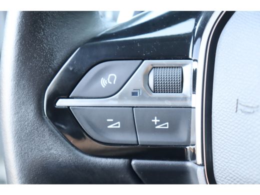 Peugeot 2008 1.2 PURETECH 130PK ALLURE PACK AUTOMAAT / NAVI / LEDER / CLIMA / LED / PDC / 17" LMV / CAMERA / K... ActivLease financial lease