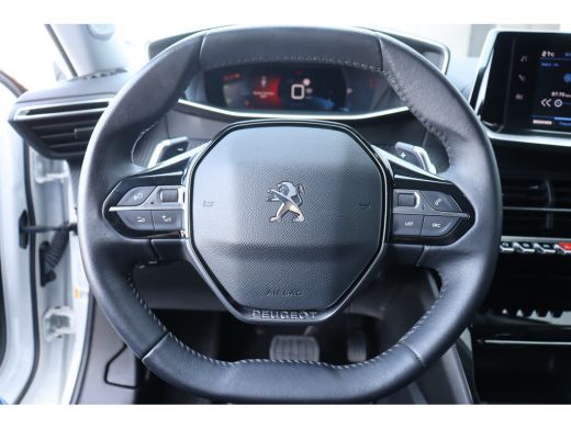 Peugeot 2008 1.2 PURETECH 130PK ALLURE PACK AUTOMAAT / NAVI / LEDER / CLIMA / LED / PDC / 17" LMV / CAMERA / K... ActivLease financial lease