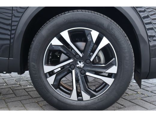 Peugeot 2008 1.2 PURETECH 130PK GT PACK AUTOMAAT / NAVI / LEDER / CLIMA / PDC / 17" LMV / CAMERA / KEYLESS / F... ActivLease financial lease