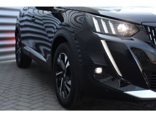 Peugeot 2008 1.2 PURETECH 130PK GT PACK AUTOMAAT / NAVI / LEDER / CLIMA / PDC / 17" LMV / CAMERA / KEYLESS / F... ActivLease financial lease