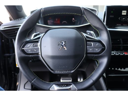 Peugeot 2008 1.2 PURETECH 130PK GT PACK AUTOMAAT / NAVI / LEDER / CLIMA / PDC / 17" LMV / CAMERA / KEYLESS / F... ActivLease financial lease