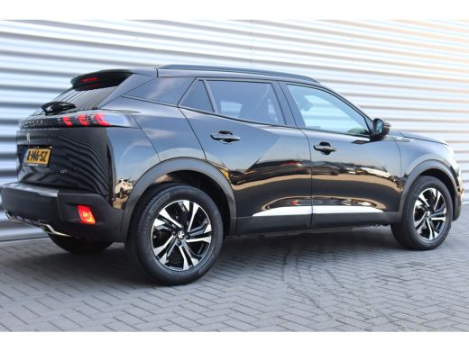 Peugeot 2008 1.2 PURETECH 130PK GT PACK AUTOMAAT / NAVI / LEDER / CLIMA / PDC / 17" LMV / CAMERA / KEYLESS / F... ActivLease financial lease