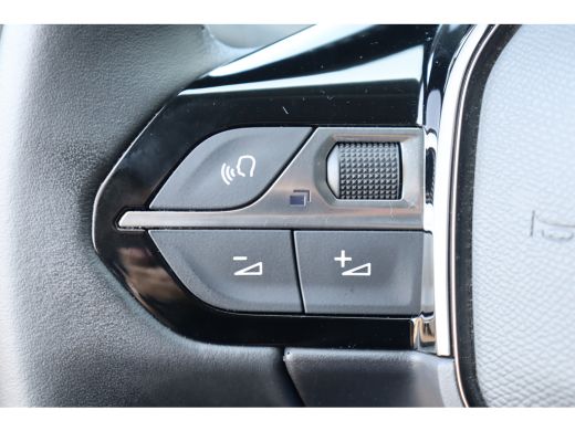 Peugeot 208 1.2 PURETECH 75PK ACTIVE PACK / NAVI / CLIMA / LED / PDC / 16" LMV / WINTERPAKKET / BLUETOOTH / C... ActivLease financial lease