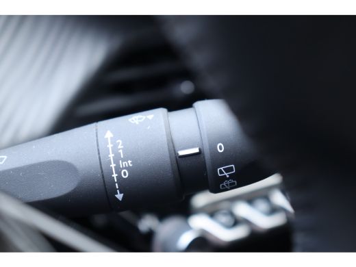 Peugeot 208 1.2 PURETECH 75PK ACTIVE PACK / NAVI / CLIMA / LED / PDC / 16" LMV / WINTERPAKKET / BLUETOOTH / C... ActivLease financial lease