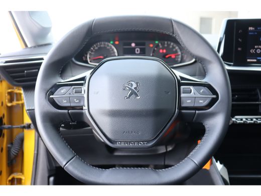 Peugeot 208 1.2 PURETECH 75PK ACTIVE PACK / NAVI / CLIMA / LED / PDC / 16" LMV / WINTERPAKKET / BLUETOOTH / C... ActivLease financial lease